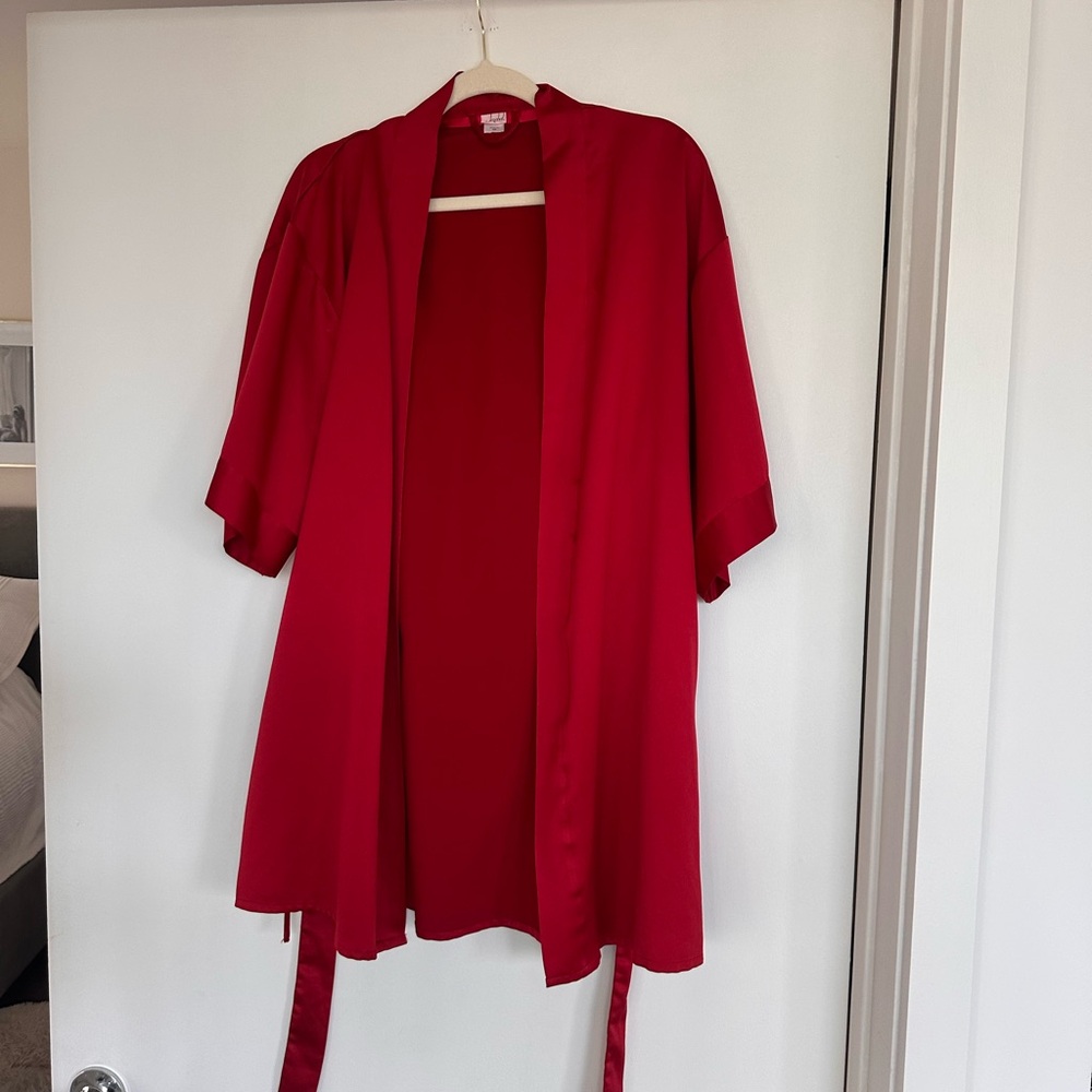 Women’s Red Robe - Picture 2 of 3